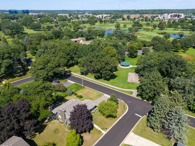 10 Western Terrace, Golden Valley, MN 55426
