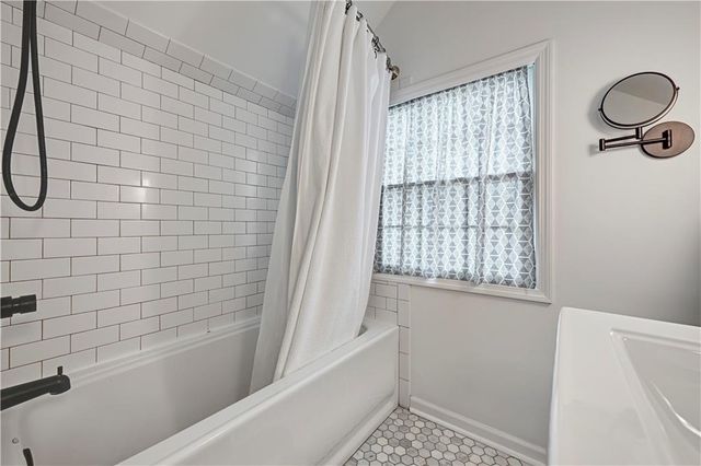 5232 Roe Boulevard, Roeland Park, KS 66205