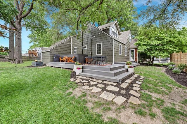 5232 Roe Boulevard, Roeland Park, KS 66205