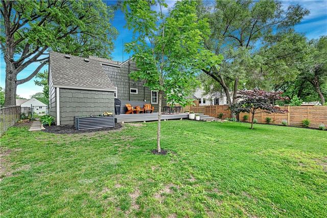 5232 Roe Boulevard, Roeland Park, KS 66205