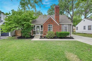 5232 Roe Boulevard, Roeland Park, KS 66205
