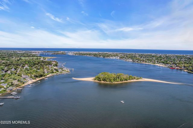 1015 Forrest Road, Brielle, NJ 08730