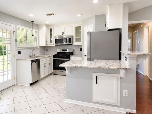 1206 Park Knoll Lane, Katy, TX 77450