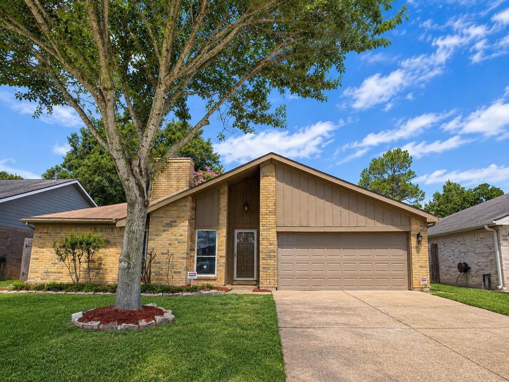 1206 Park Knoll Lane, Katy, TX 77450