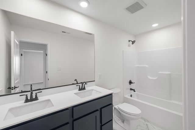 3851 Angel Oak Avenue, Valparaiso, IN 46385