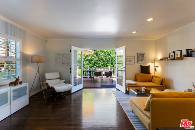 7807 Breen Avenue, Los Angeles, CA 90045