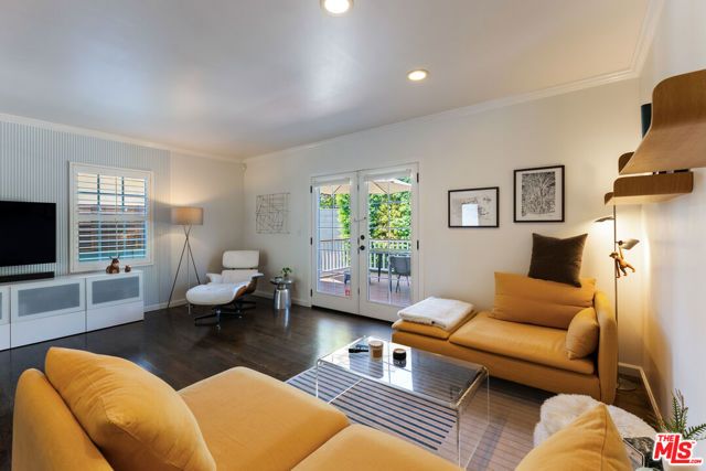 7807 Breen Avenue, Los Angeles, CA 90045