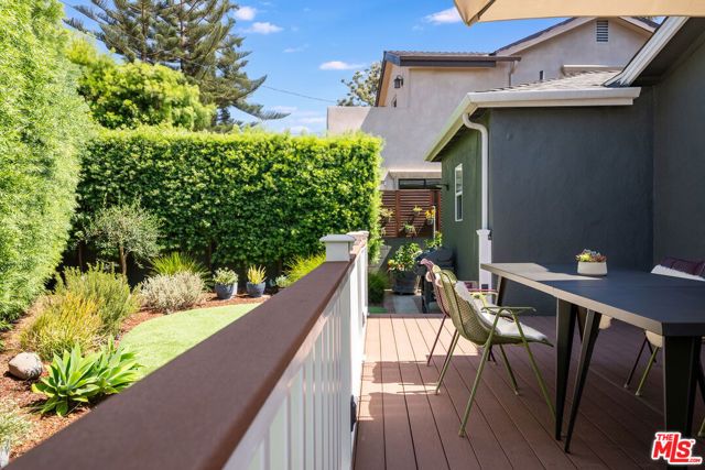 7807 Breen Avenue, Los Angeles, CA 90045