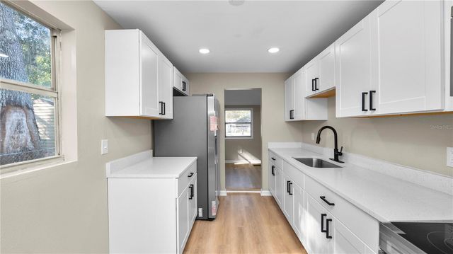 1903 N LIME STREET, Plant City, FL 33563