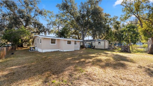 1903 N LIME STREET, Plant City, FL 33563