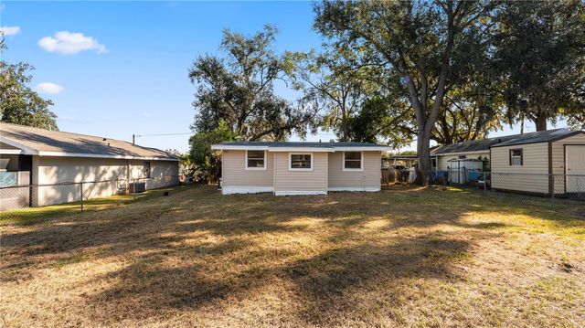 1903 N LIME STREET, Plant City, FL 33563