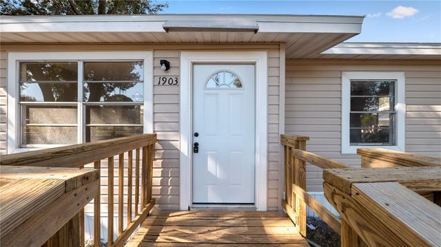 1903 N LIME STREET, Plant City, FL 33563