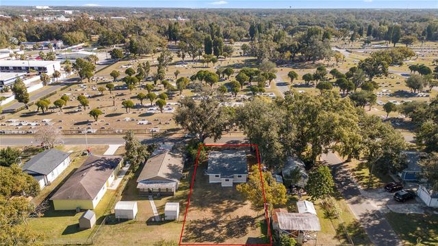 1903 N LIME STREET, Plant City, FL 33563