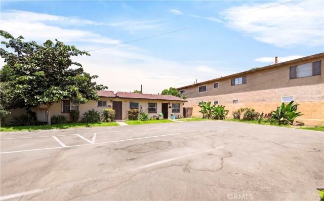 15013 Indiana, Paramount, CA 90723
