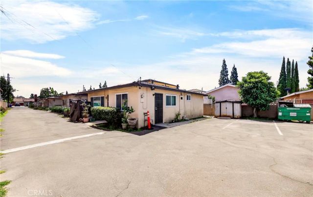 15013 Indiana, Paramount, CA 90723