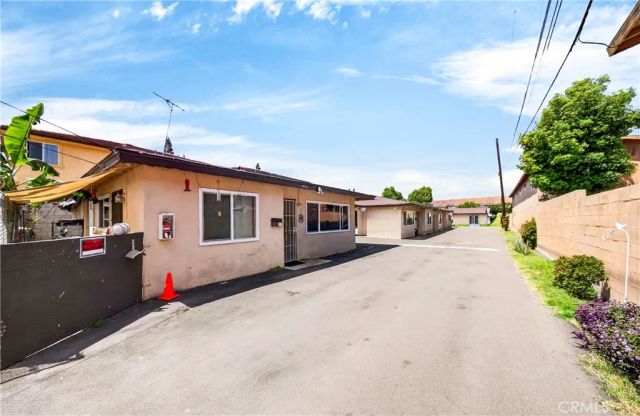 15013 Indiana, Paramount, CA 90723