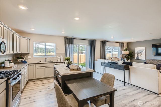 19925 137th Avenue E, Graham, WA 98338