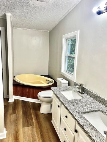 10380 Turnplow Drive 8, Davidson, NC 28036