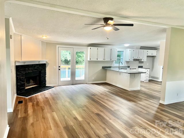 10380 Turnplow Drive 8, Davidson, NC 28036