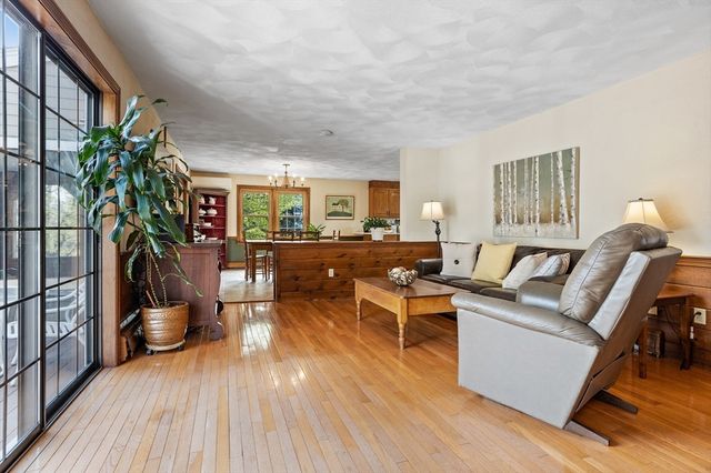 93 Birch Hill Rd, Stow, MA 01775