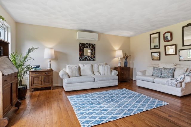 93 Birch Hill Rd, Stow, MA 01775