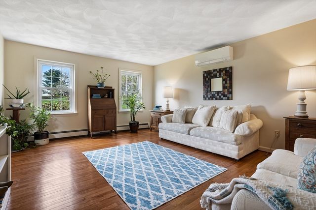 93 Birch Hill Rd, Stow, MA 01775