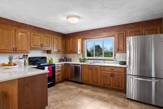 93 Birch Hill Rd, Stow, MA 01775