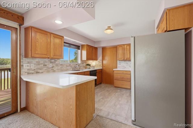 725 Deerpath Court, Ortonville, MI 48462