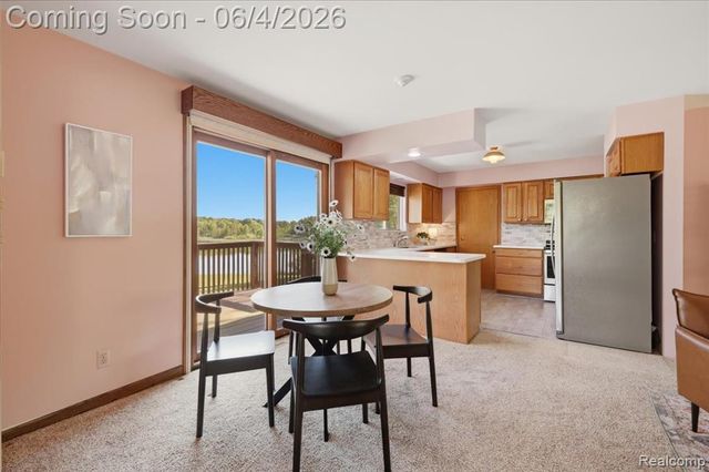 725 Deerpath Court, Ortonville, MI 48462