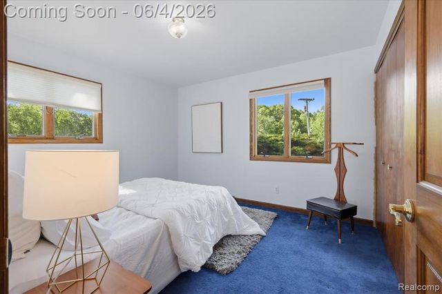725 Deerpath Court, Ortonville, MI 48462