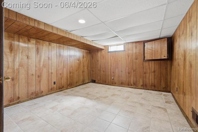 725 Deerpath Court, Ortonville, MI 48462