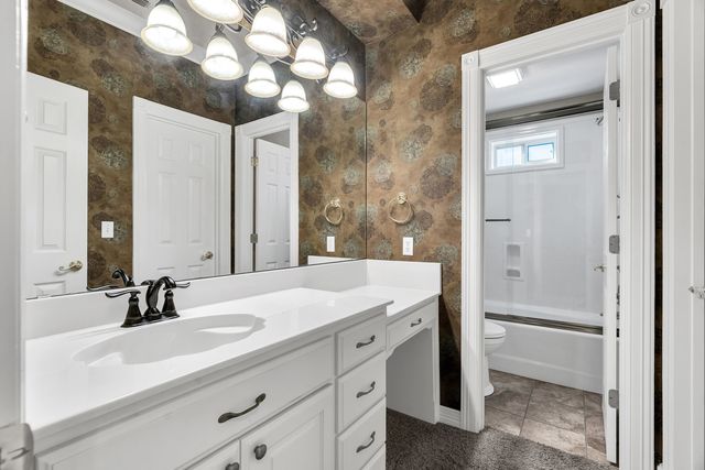 805 Brook Hollow, White Oak, TX 75693