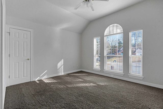 805 Brook Hollow, White Oak, TX 75693