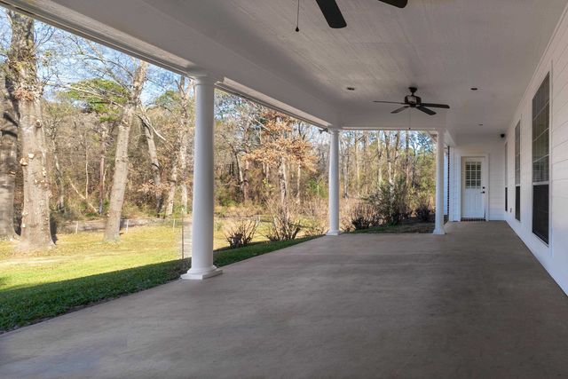 805 Brook Hollow, White Oak, TX 75693