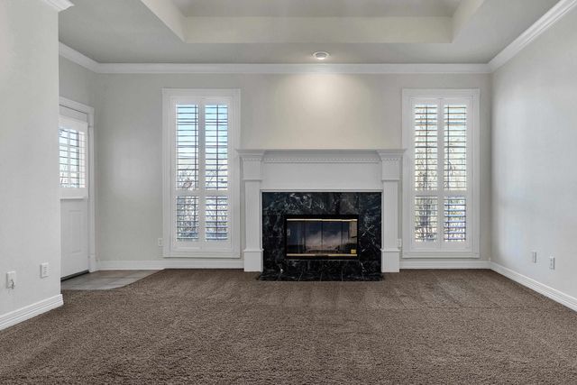 805 Brook Hollow, White Oak, TX 75693