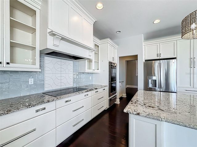 529 77TH STREET, Holmes Beach, FL 34217