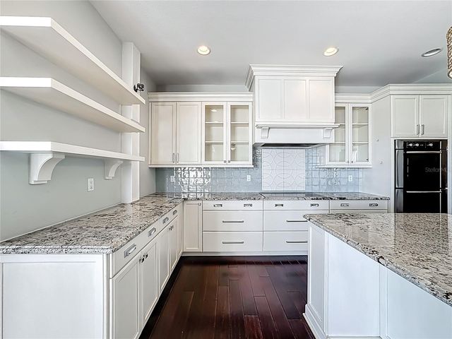 529 77TH STREET, Holmes Beach, FL 34217