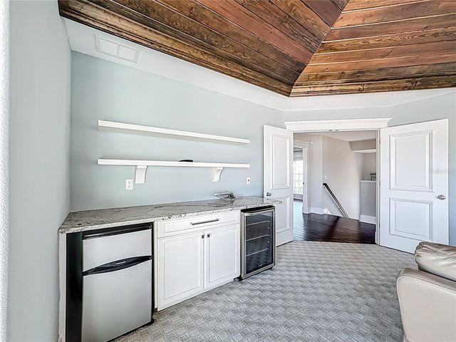 529 77TH STREET, Holmes Beach, FL 34217