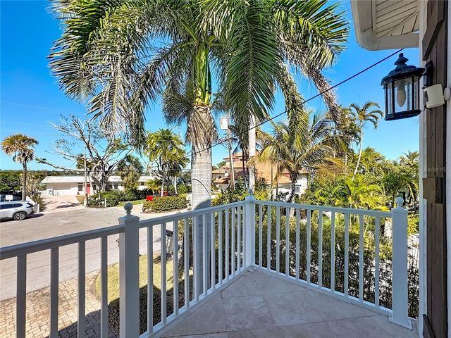 529 77TH STREET, Holmes Beach, FL 34217