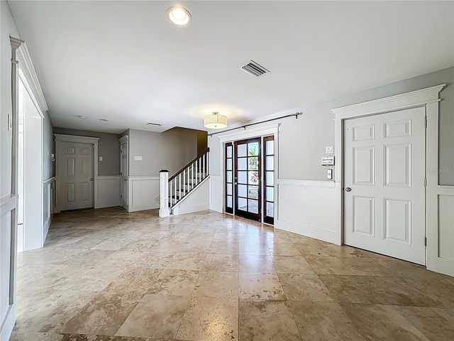 529 77TH STREET, Holmes Beach, FL 34217