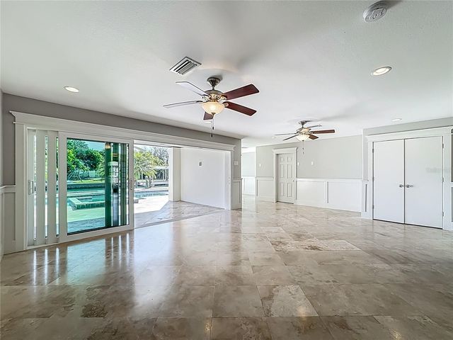 529 77TH STREET, Holmes Beach, FL 34217