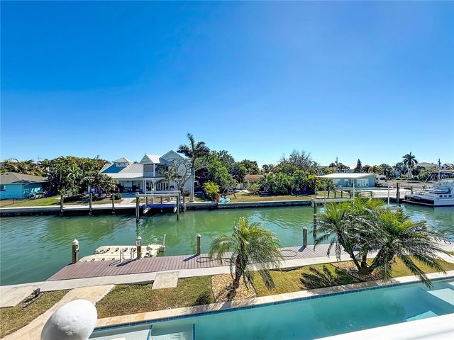 529 77TH STREET, Holmes Beach, FL 34217