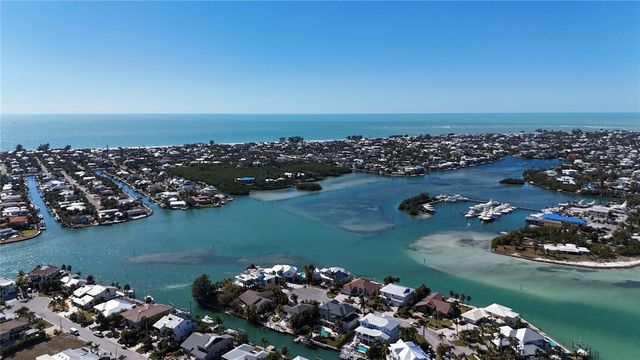529 77TH STREET, Holmes Beach, FL 34217