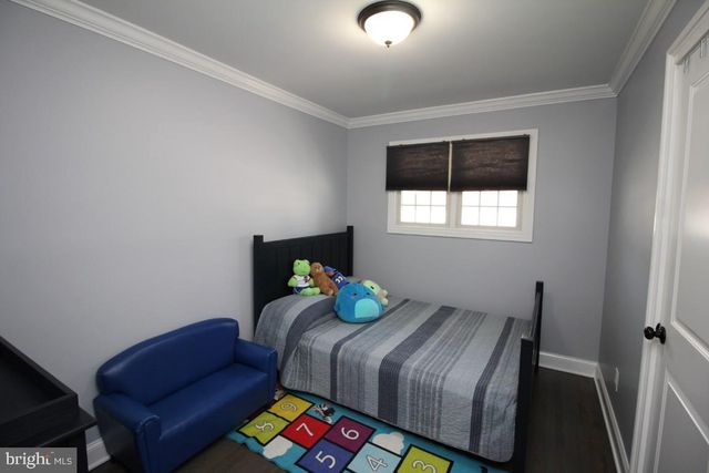 300 CRESSMONT AVE, Blackwood, NJ 08012