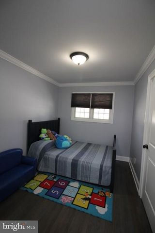 300 CRESSMONT AVE, Blackwood, NJ 08012