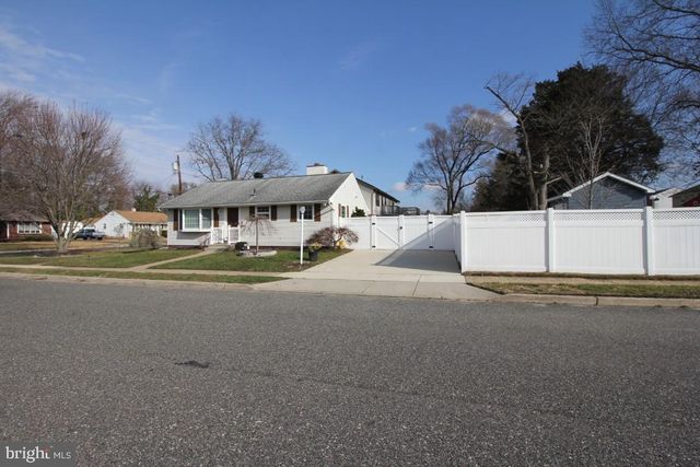 300 CRESSMONT AVE, Blackwood, NJ 08012