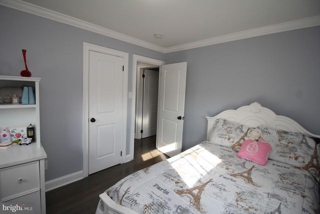 300 CRESSMONT AVE, Blackwood, NJ 08012