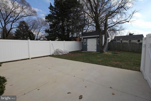 300 CRESSMONT AVE, Blackwood, NJ 08012