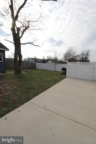 300 CRESSMONT AVE, Blackwood, NJ 08012