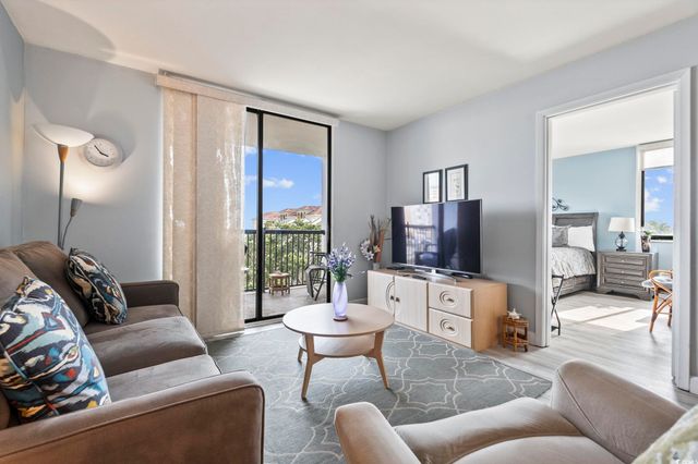 601 Mitchell Dr Apt 603, Myrtle Beach, SC 29577